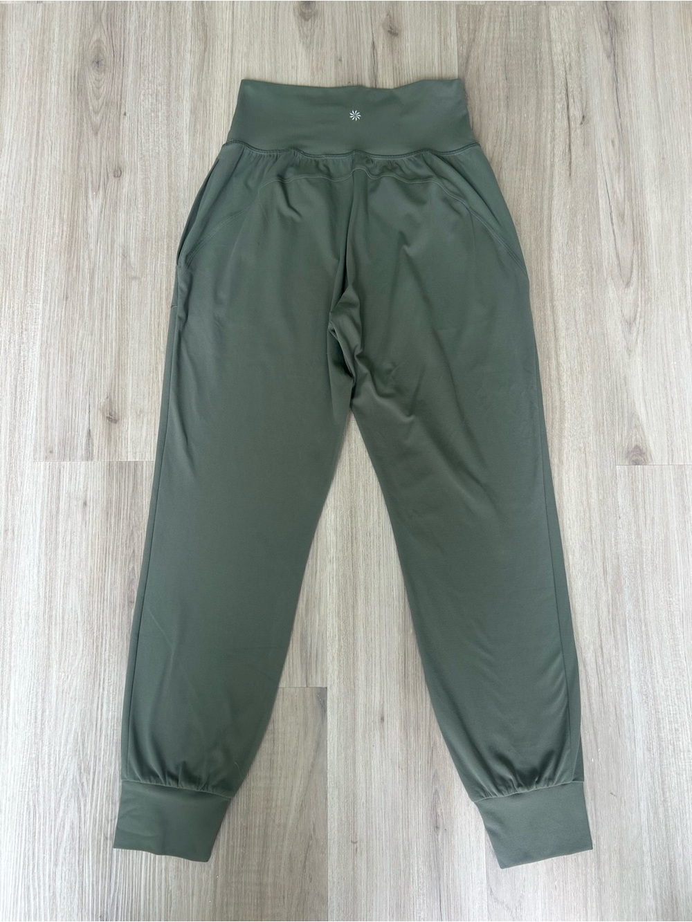 Athleta Salutation Joggers Olive Green High Rise Powervita Pockets Small